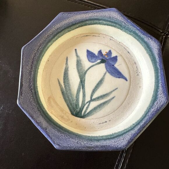Steinman Cheese Butter Handmade Hand Painted Iris Flower Pottery Serving Dome - Picture 2 of 6